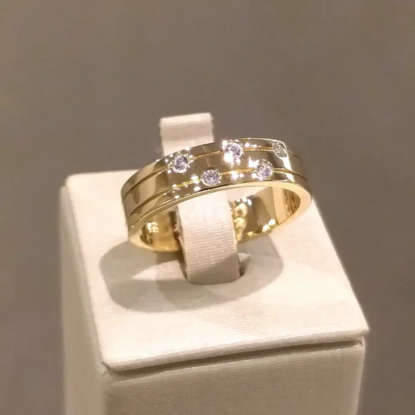 Par de Alianças de Casamento Reta 5 Brilhantes - Image 3