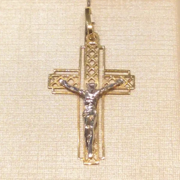 Pingente Vazado Crucifixo Misto