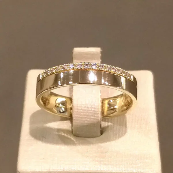 Par de Alianças de Casamento Reta 15 Brilhantes