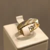 Par de Alianças de Casamento Côncava Trabalhada - Image 2