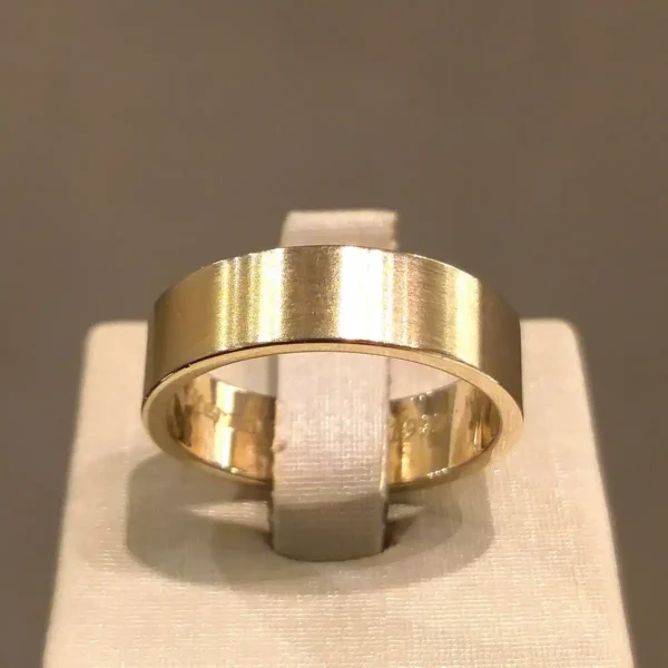 Par de Alianças de Casamento Fosca Escovada