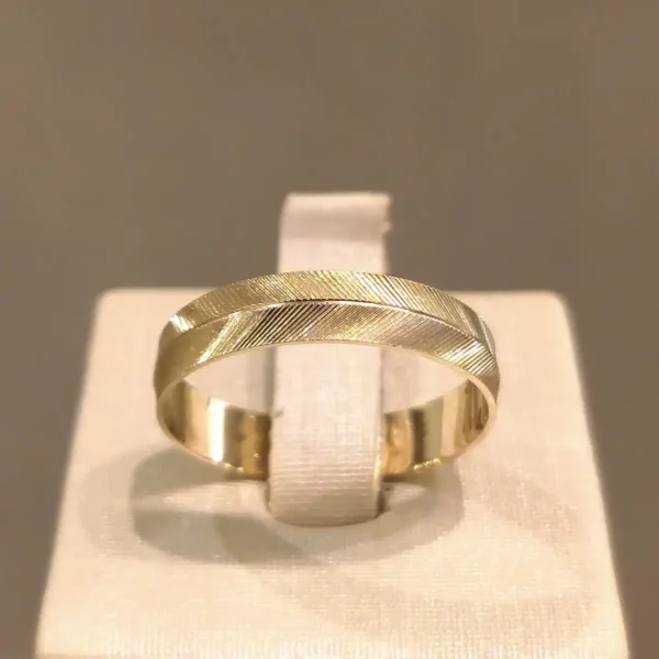 Par de Alianças de Casamento Reta Trabalhada