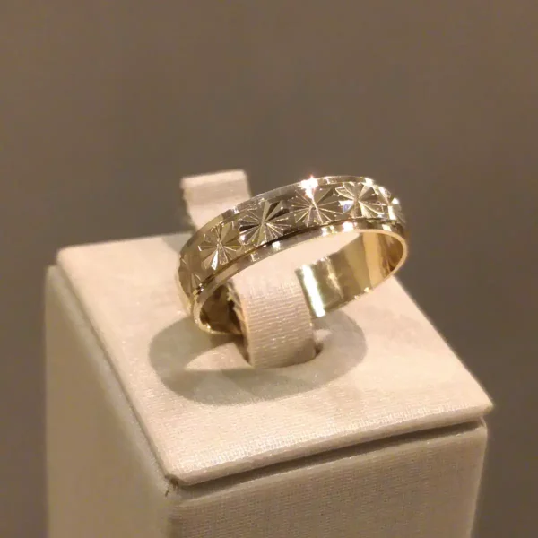 Par de Alianças de Casamento Trabalhada - Image 3