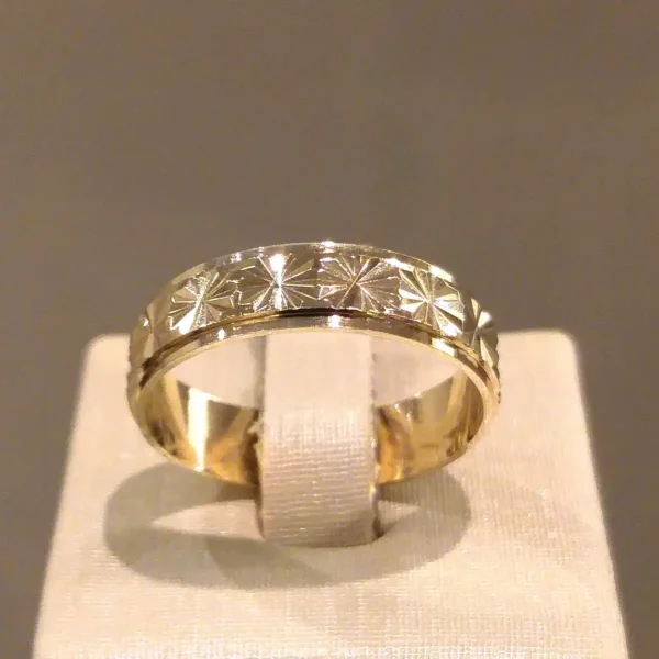 Par de Alianças de Casamento Trabalhada