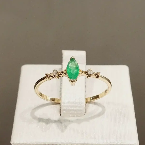Anel Jade e Brilhantes