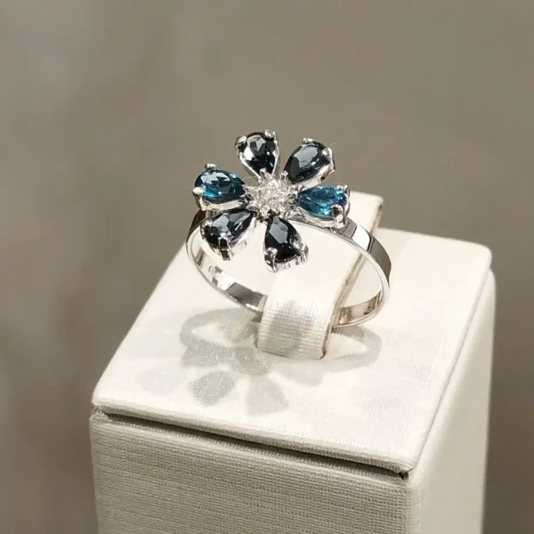 Anel Flor Topázio e Brilhantes - Image 2